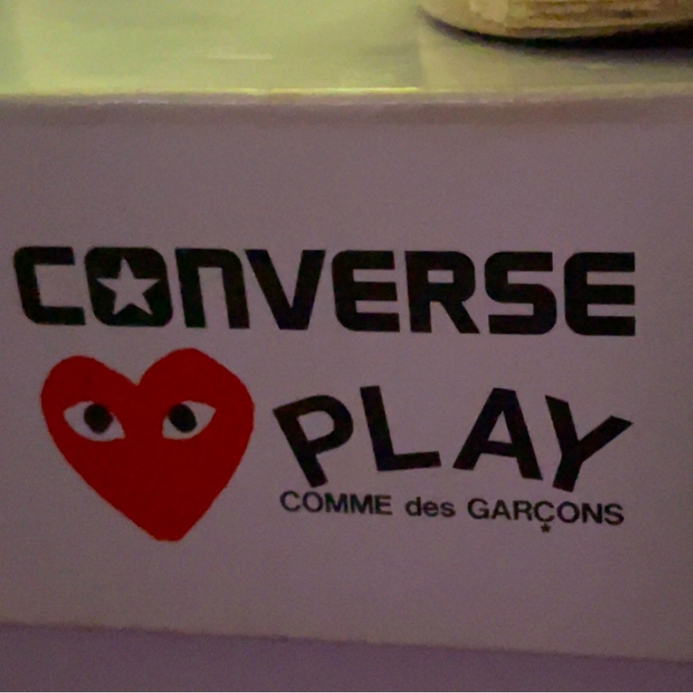 COMME DES GARÇONS